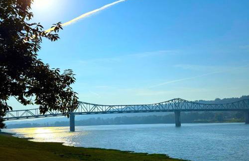 The Riverstone Getaway in historical Madison, IN - Foto 14