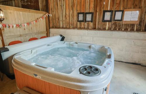 Court House Farmhouse - Photo 46