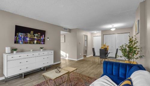 Stylish 2BR in North Miami with Free Parking - Foto 5