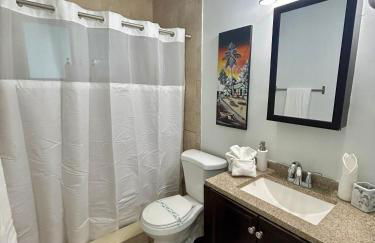 2 min walk to beach with free parking at Lauderdale 21-3 - Foto 8