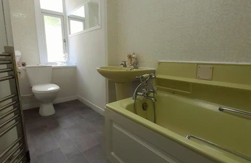 Peaceful and Stunning Waterside Location - Foto 3