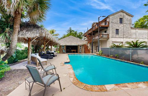 Bacliff Family Getaway with Game Room and Private Pool - Foto 1