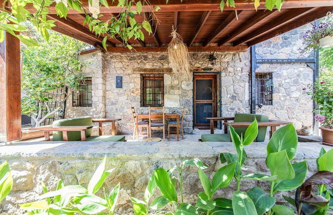 Chic Villa w Fireplace 3 min to Beach in Bodrum - Photo 12