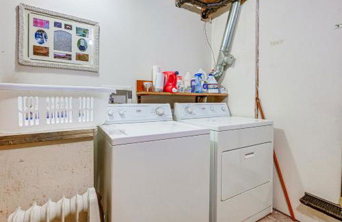 Peaceful White Sand Lake House with Dock and Deck! - Foto 25