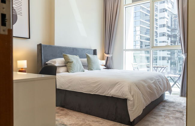 Luxe Apartments near Dubai Mall, Burj Khalifa - Pool, Gym, & Parking by Sojo Stay - Photo 35