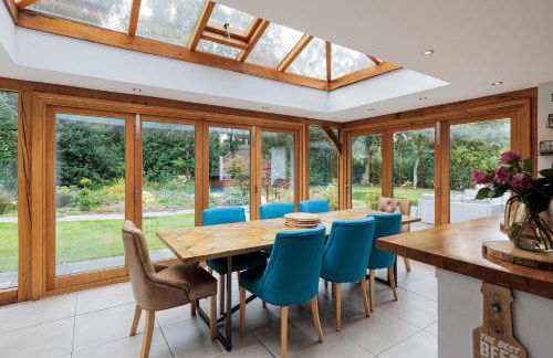 Mereside House Private Pool Retreat - Photo 35