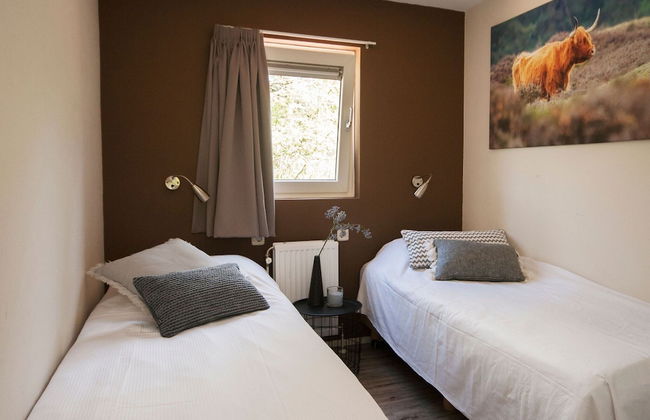 Atmospheric Bungalow With Dishwasher, in Friesland - Foto 4