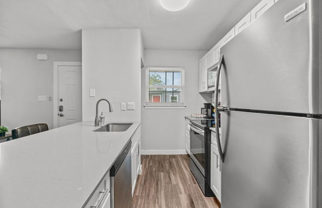 Modern 2BR Near UT Hyde Park Evonify - Foto 19