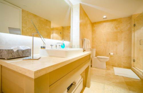 1 Hotel 1 Bedroom 1 and Half Bathroom Beachfront Residence With Balcony - Foto 27