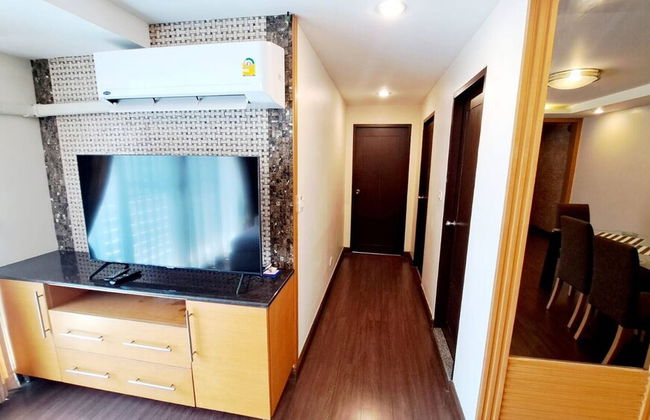 5B - 2 Bedroom Downtown Apartment With Shared Pool - Photo 46