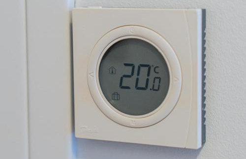 Zagreb 113 - Bedroom - New - Apartment - Parking - Flexible Keybox Entry - Modern - Monthly Rent - WiFi - Foto 10