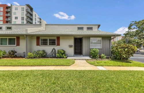 Ground Level and End Condo Unit - Quiet 2 Bedrooms and 1 Bath - Foto 25