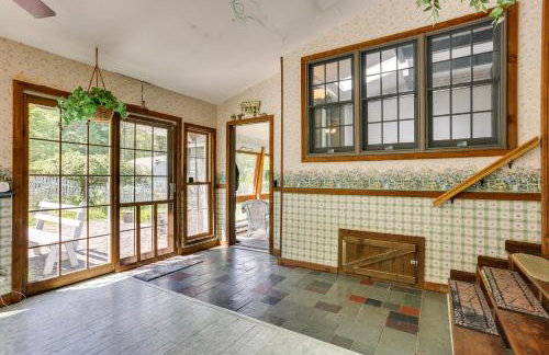 Sparrow Bush Retreat w/ Pool & Screened Porch - Foto 14