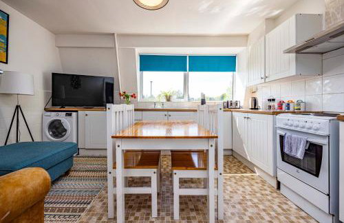 Spacious apartment sleeps 6 - Uni, sports, trades - Foto 11