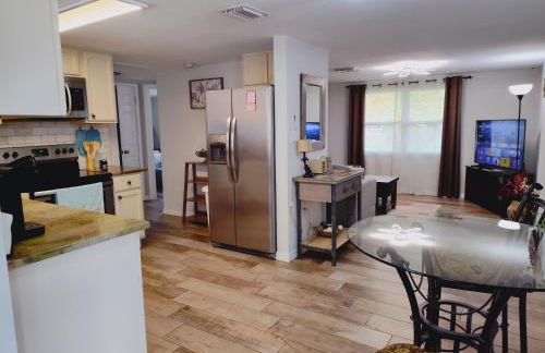 Heated & Screened in Pool - Photo 25