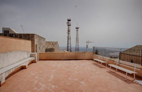 Erice Lovely Apt with Terrace and Stunning View - Foto 31