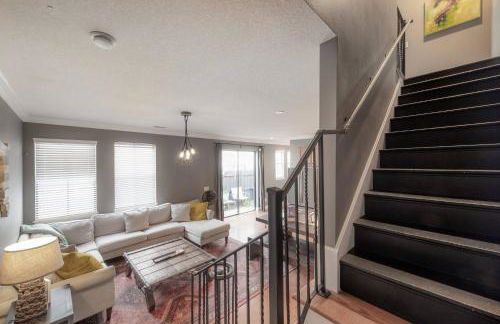 Centrally Located SOHO Retreat Walk to UT & Dining - Foto 16