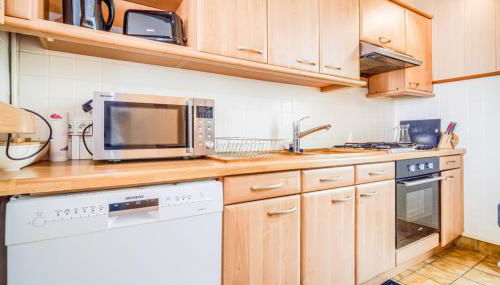 Maison typique à deux pas du bourg et de la mer - Photo 4