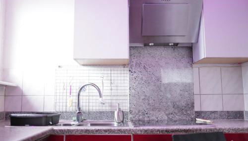 2 Zimmer Wohnung mit Küche und Terrasse - Foto 2