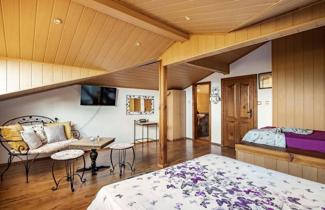 Lovely 5-bed Authentic House in the Arbanasi - Foto 20