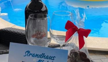 Luxuriöses Ferienhaus Anita mit Pool, Whirlpool und Sauna nahe Timmendorfer Strand, Travemünde und Lübeck - Foto 4