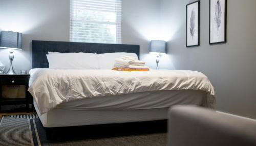 Spacious 2 Bedroom Townhome by StayLage - Foto 4, towels