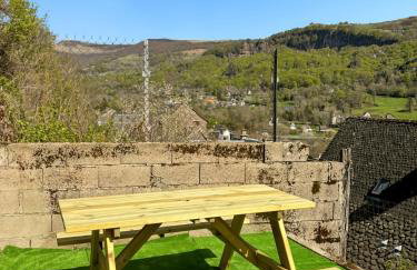 Gîte Rénové - Vue Imprenable Montagne - 2 Chambres - Photo 23