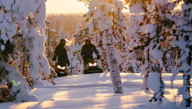Aventura en moto de nieve + Paseo en trineo de renos y huskies - Foto 2