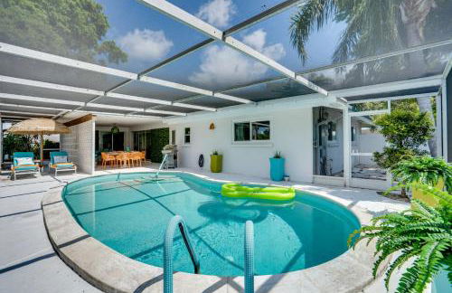Lanai and Pet Friendly! Retro-Chic Sarasota Home! - Foto 1