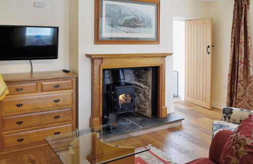 Porter's Lodge - Photo 2