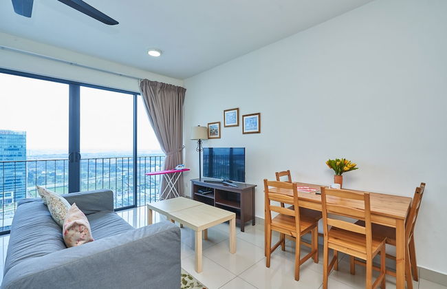 OYO Home 44001 Elegant Studio Setia Alam Trefoil - Foto 28