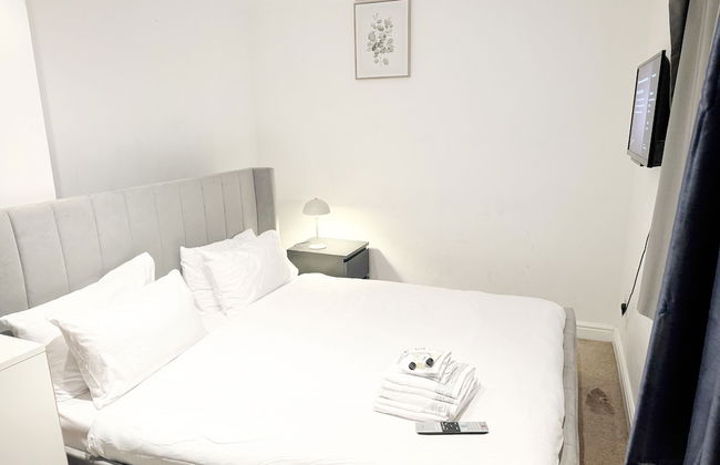 3-bed Apt-15 Mins to Heathrow-pet-friendly-parking - Foto 3