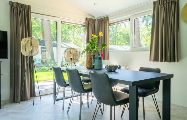 Forest Chalet Escape - Photo 18