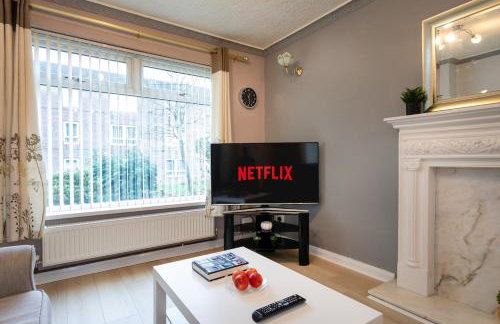 Woodhouse Stays for Contractor and Family Stay, Free Parking, Fast WiFi - Foto 67