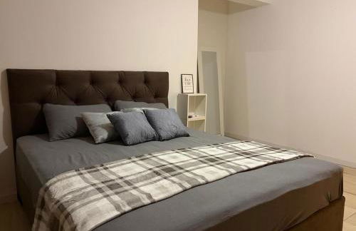 Complete and spacious apartment with garage and swimming pool - Foto 53