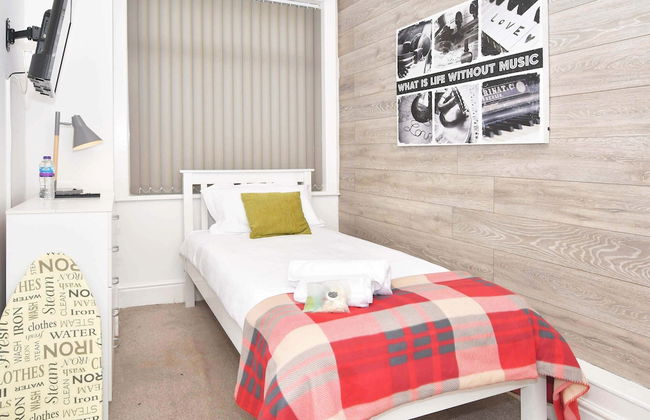 Townhouse @ Lord Street Crewe - Photo 10