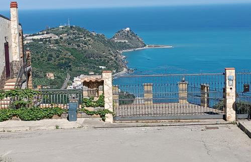 Tra cielo e mare - Foto 1