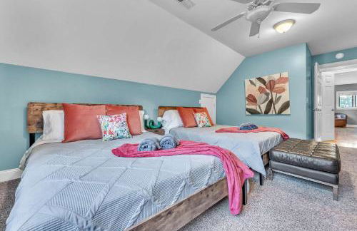 The Retreat at Wildwood - Hot Tub Theater & Deck - Foto 50