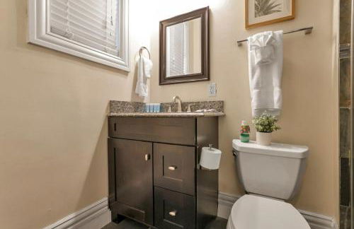 OSU and Short North 4 Bedroom Patio and Garage with EV - Foto 36