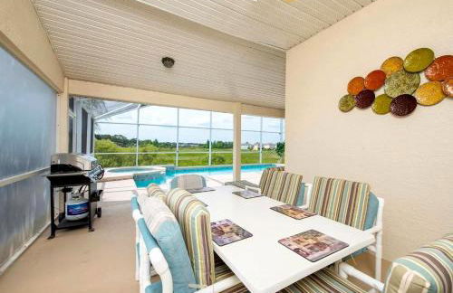 Grand Panoramic 5BR Pool Home near Disney Parks - Foto 27