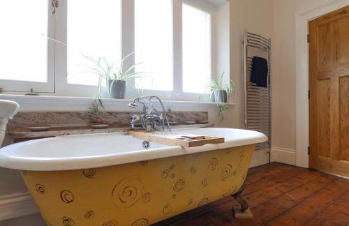 Red House - Photo 29