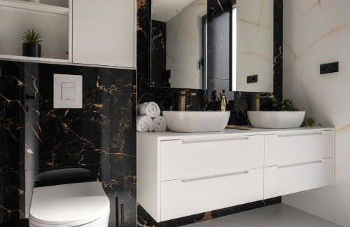 Luxury Villa Vesper- Heated Pool, Hot Tub, Rooftop terrace, Gym - Foto 47