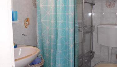 Meltemia Studios - Foto 5, Shower