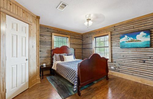 Bacliff Family Getaway with Game Room and Private Pool - Foto 15