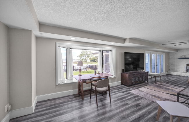 Beautiful Lake View Retreat Drivable To Theme Parks 3 Bedroom Home - Foto 24