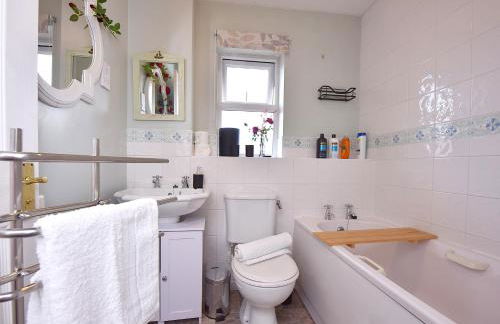 Highwoods Haven Luxury Stay with Garden and Parking - Foto 19