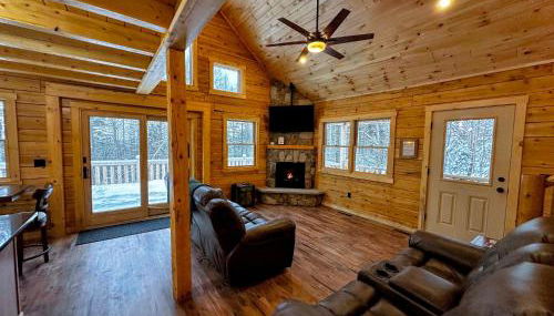 31R Brand new log home on quiet side street in Bethlehem, close to Main Street! 20 min to skiing - Foto 4