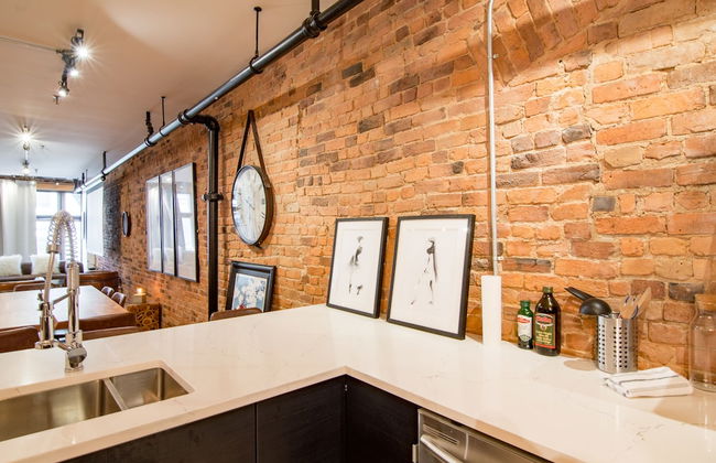 1858 Upscale Lofts in Old Montreal by Nuage - Foto 31