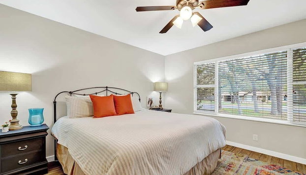 The Billie Goat Haus - Hot Tub -steps to Main St! - Foto 5, Zimmer