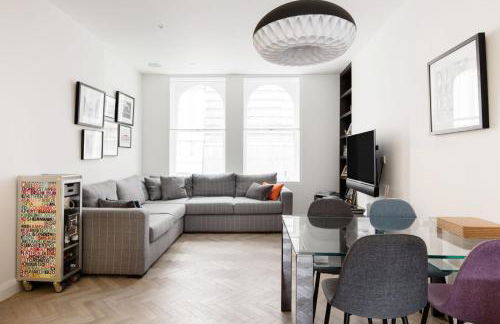 Modern Apartment & Rooms at Charing Cross - Photo 18